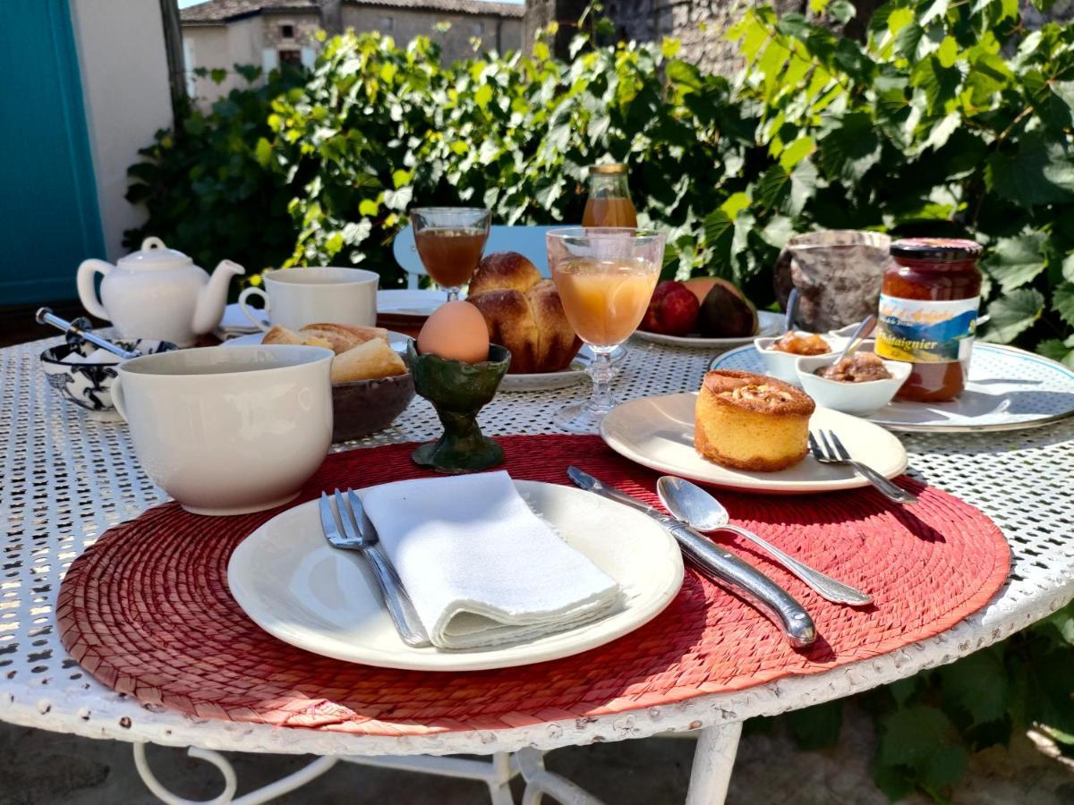 Les P'Tits Velos Acomodação com café da manhã Chandolas Exterior foto